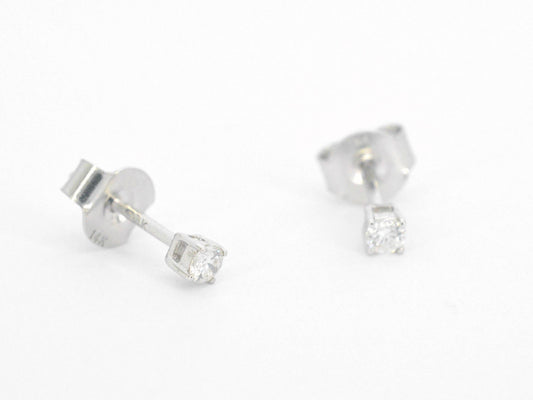 Witgouden oorbellen met diamant