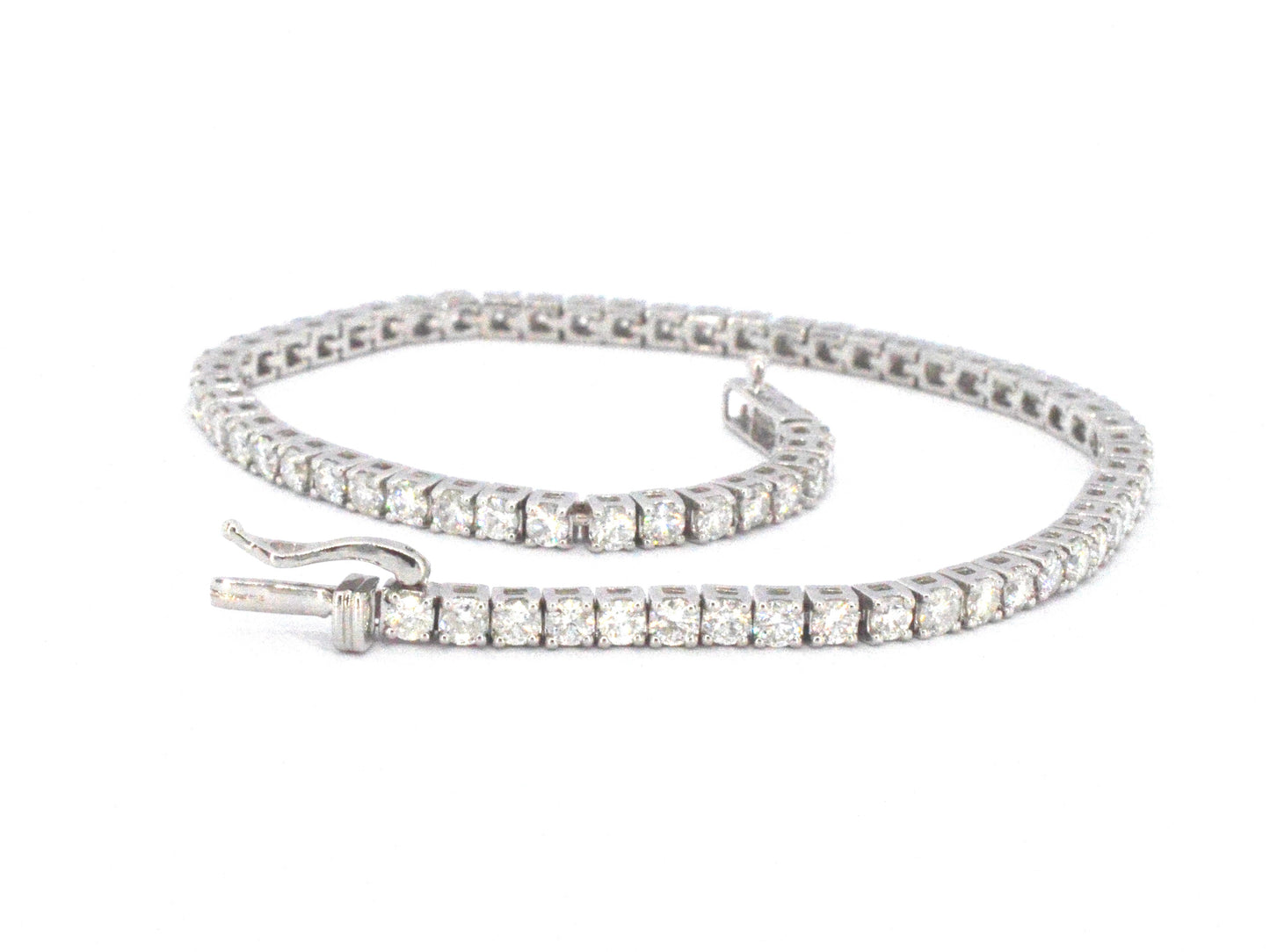 Witgouden armband met diamanten 3.50 carat
