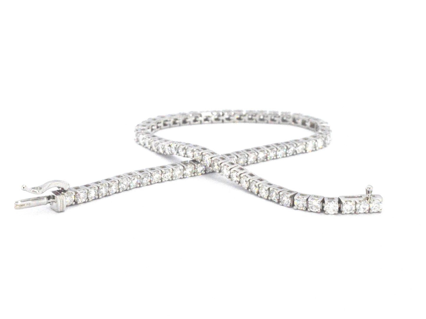 Witgouden armband met diamanten 3.50 carat