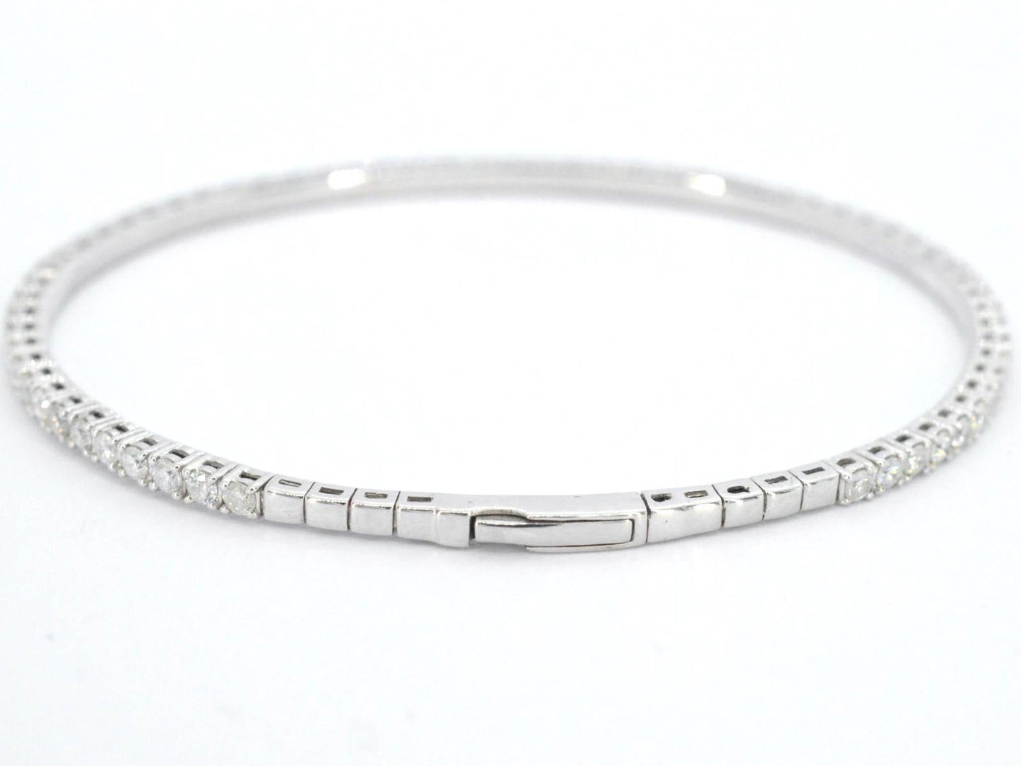 Witgouden flexibele armband met diamant 2.50 carat