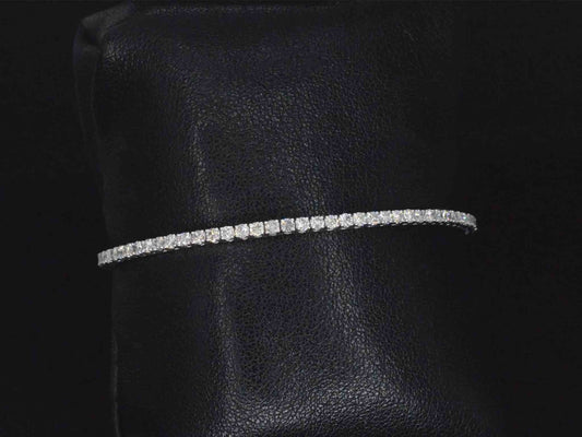 Witgouden flexibele armband met diamant 2.50 carat