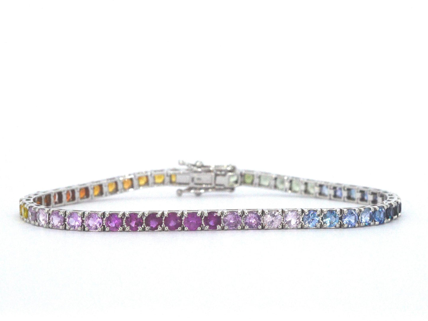 Gouden tennisarmband met 8.50 carat saffieren