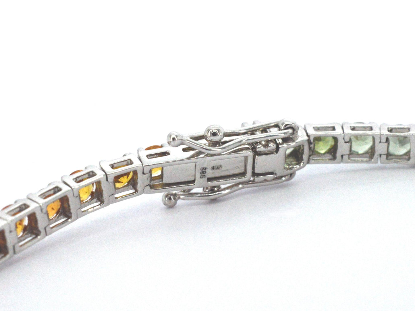 Gouden tennisarmband met 8.50 carat saffieren