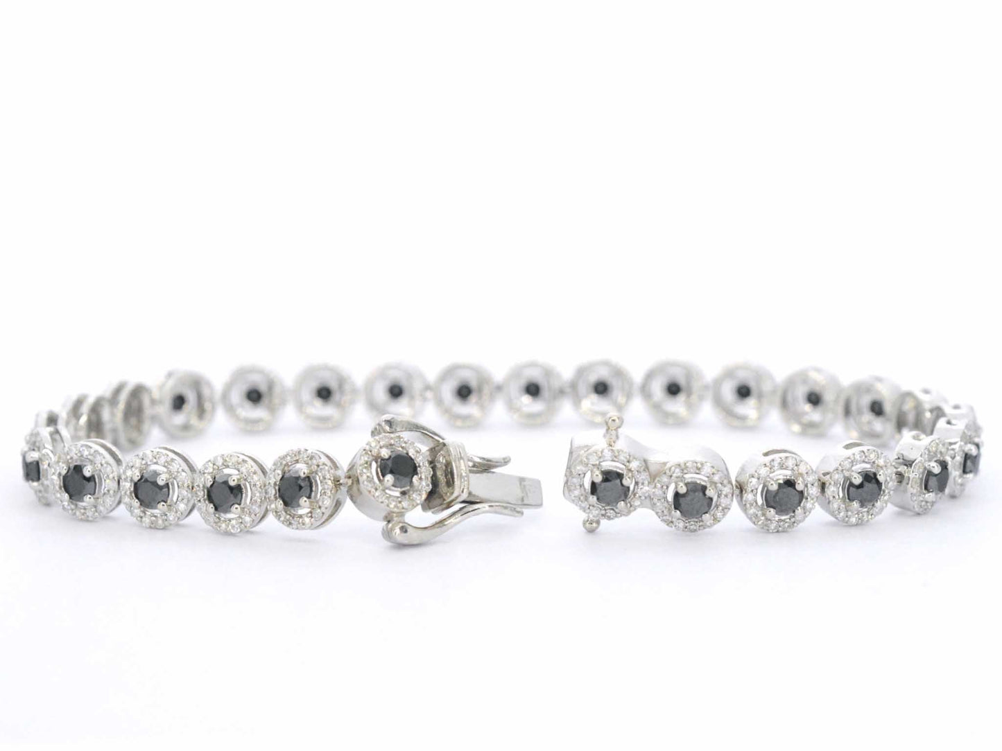 Witgouden armband met diamanten en briljanten 5.80 carat