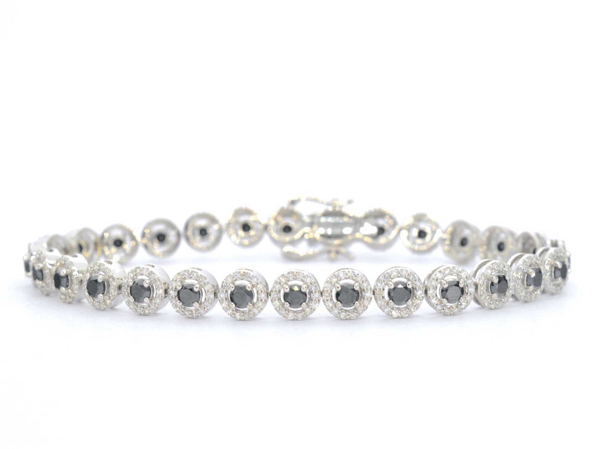 Witgouden armband met diamanten en briljanten 5.80 carat