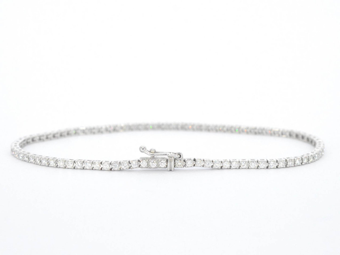 Witgouden armband met diamanten 1.20 carat