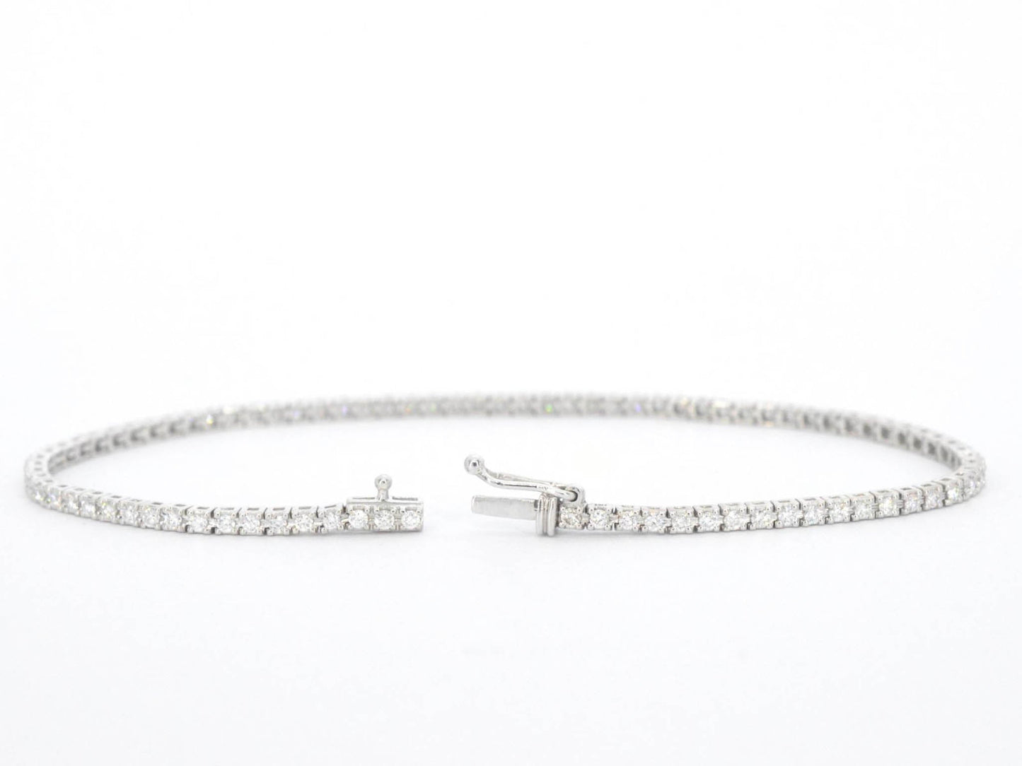 Witgouden armband met diamanten 1.20 carat