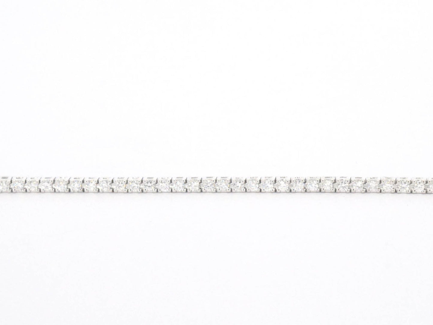 Witgouden armband met diamanten 1.20 carat