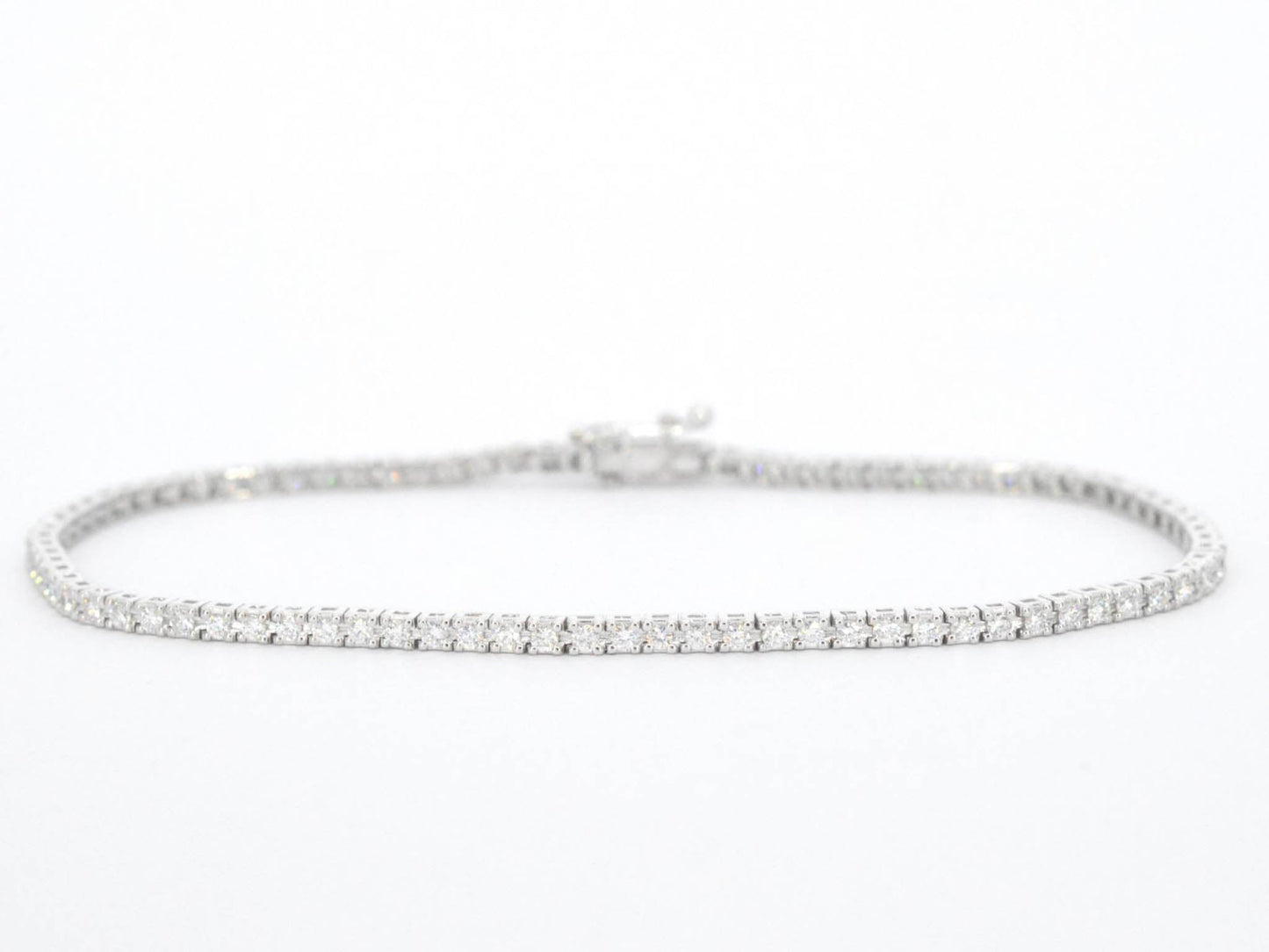 Witgouden armband met diamanten 1.20 carat