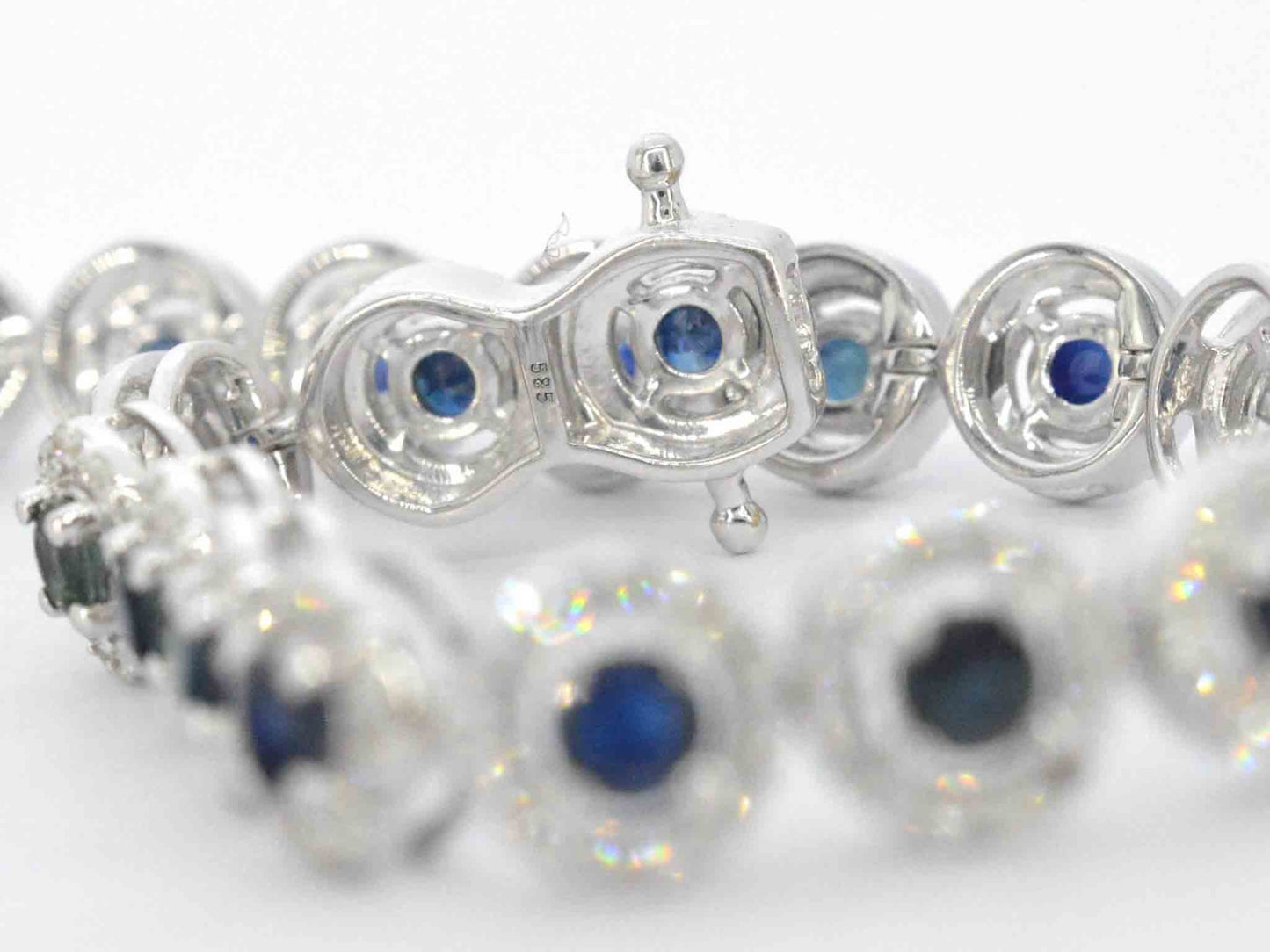 Witgouden armband met diamanten en saffieren 6.20 carat