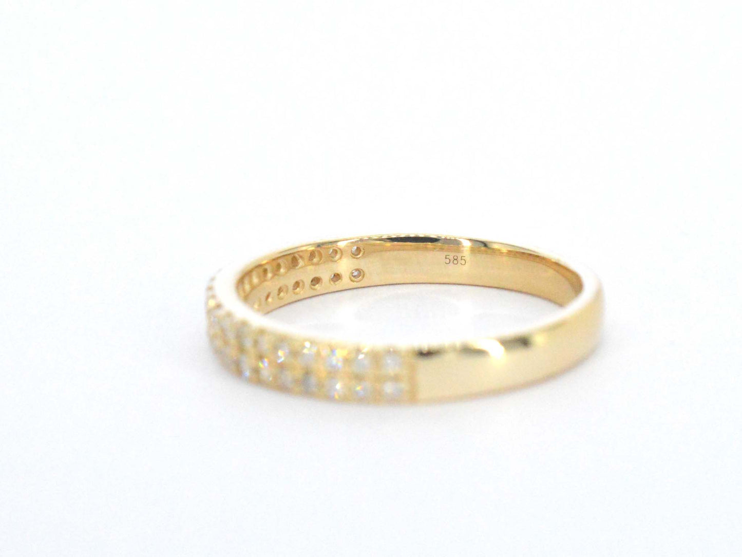 Gouden rijring met diamanten