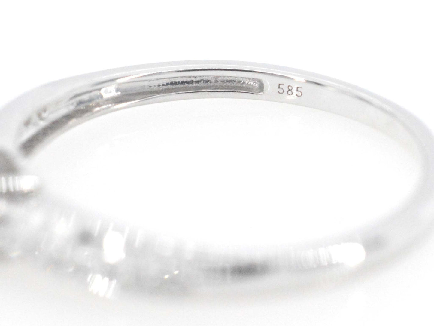 Witgouden ring met diamanten