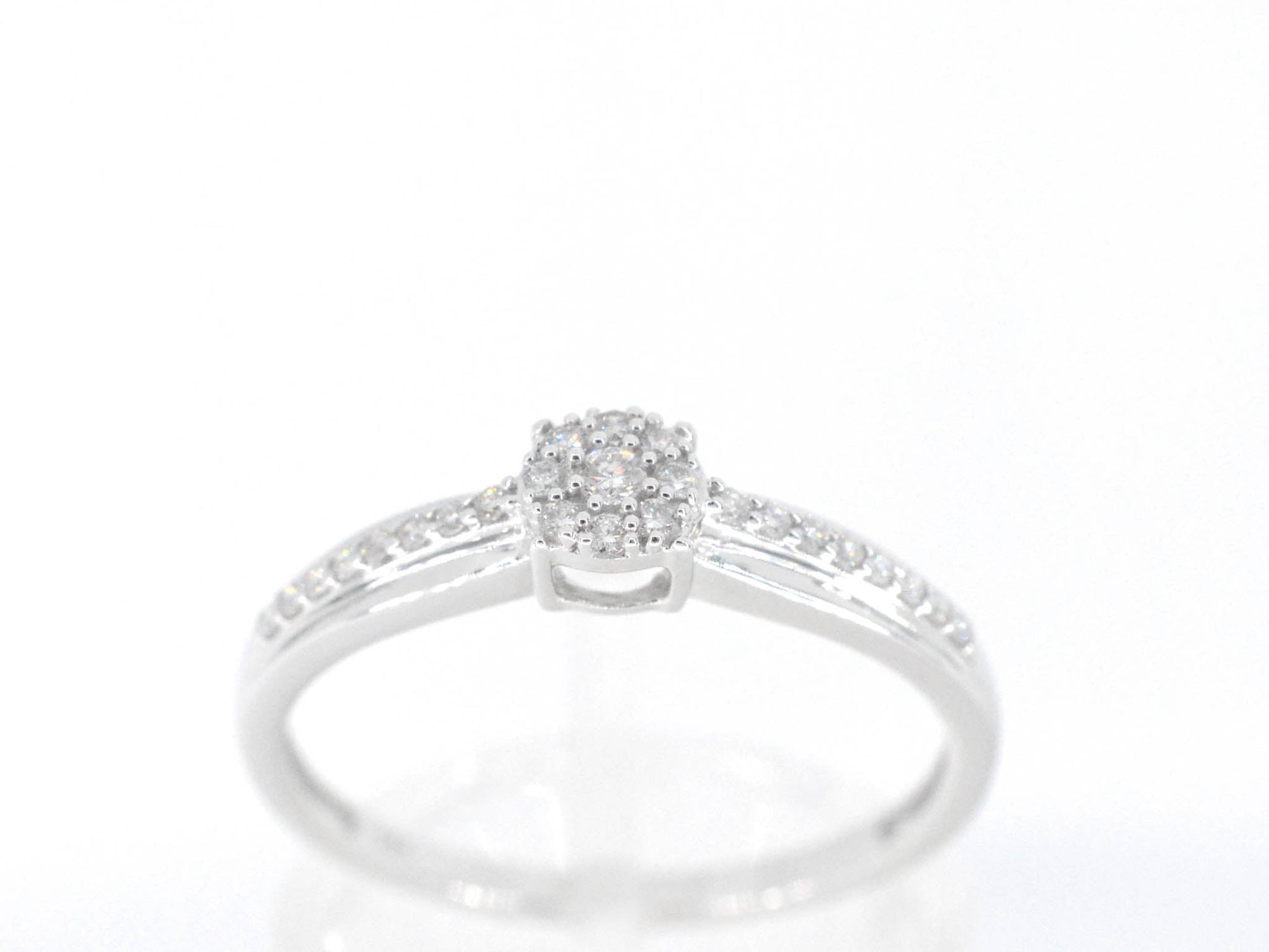 Witgouden ring met diamanten