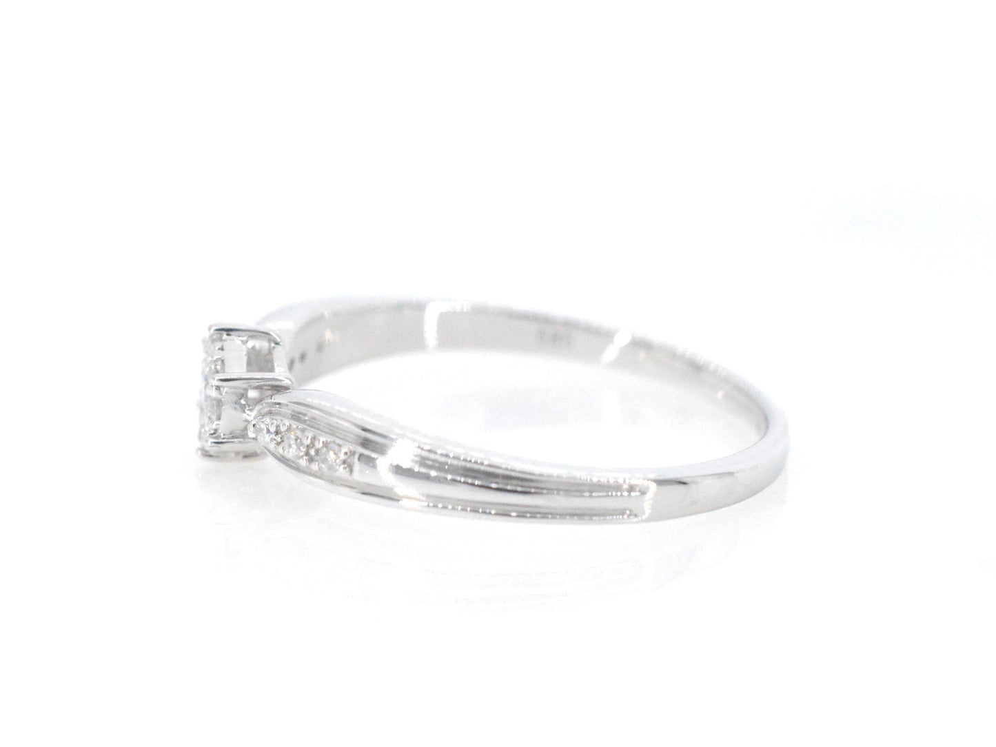 Witgouden ring met diamanten