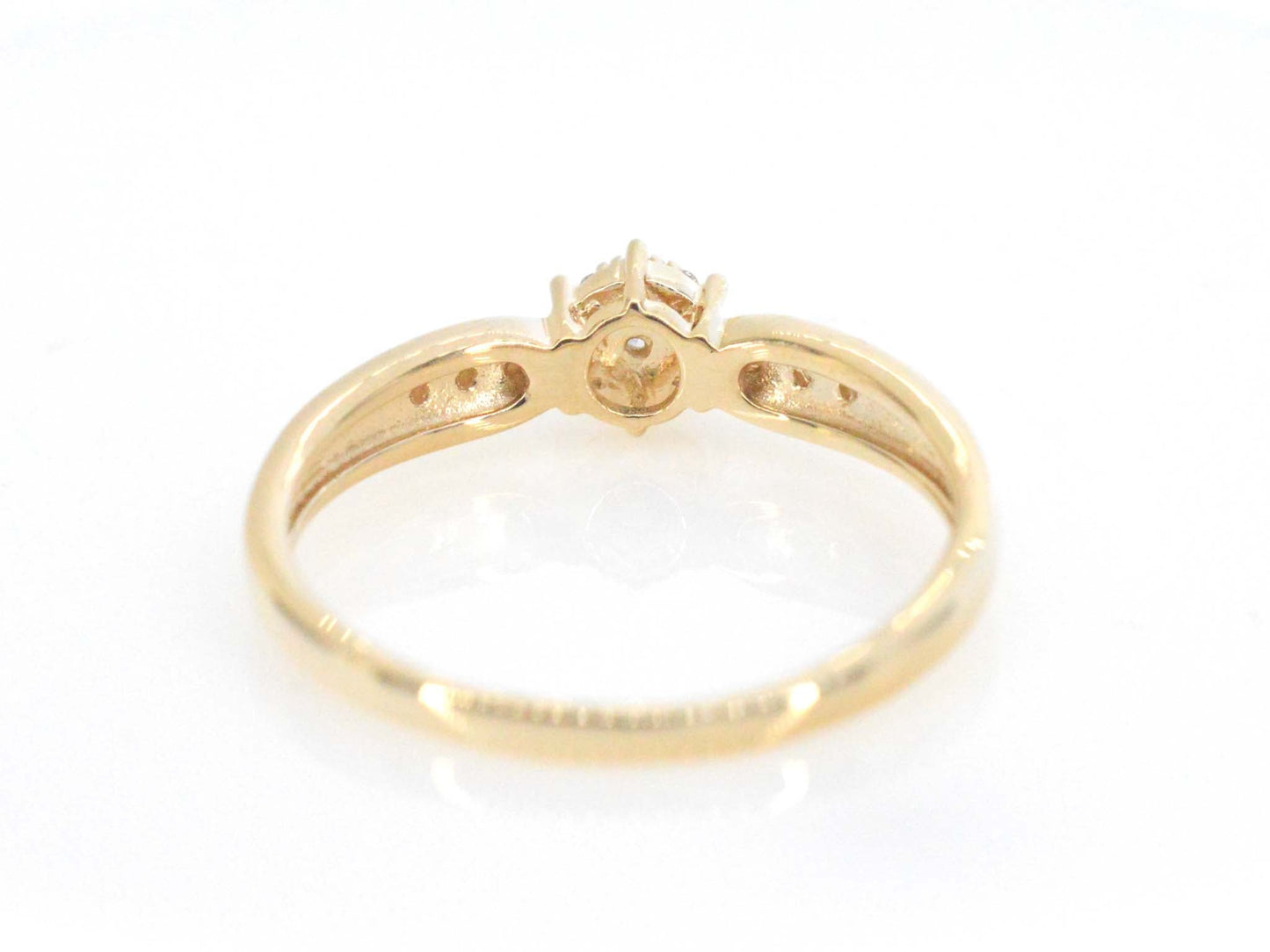 Gouden ring met diamanten