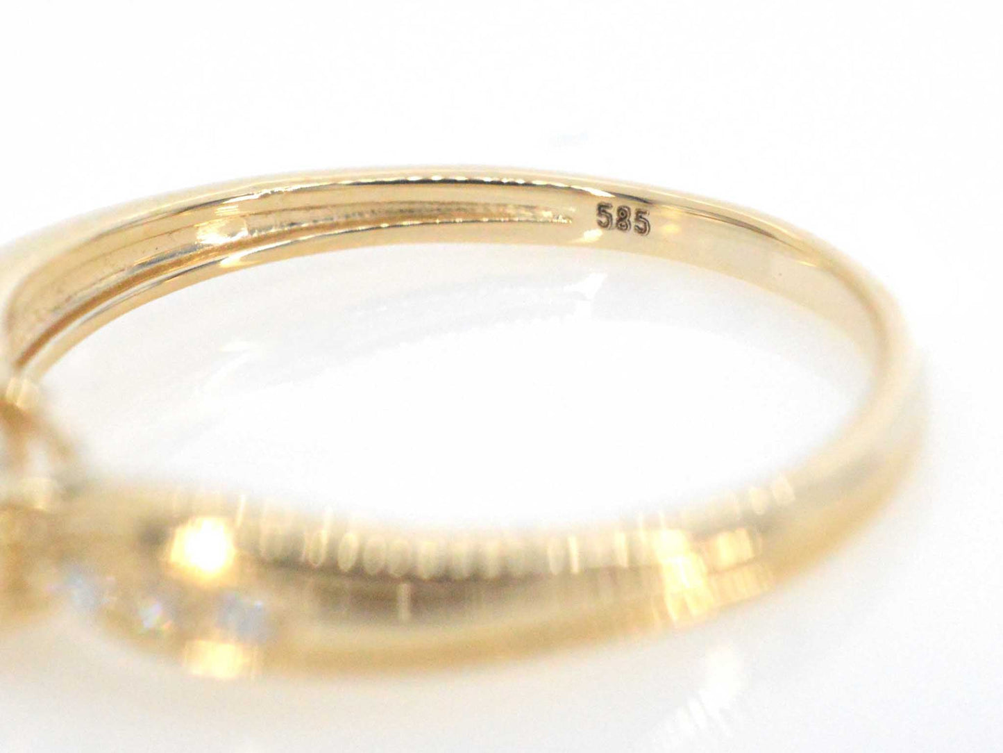 Gouden ring met diamanten
