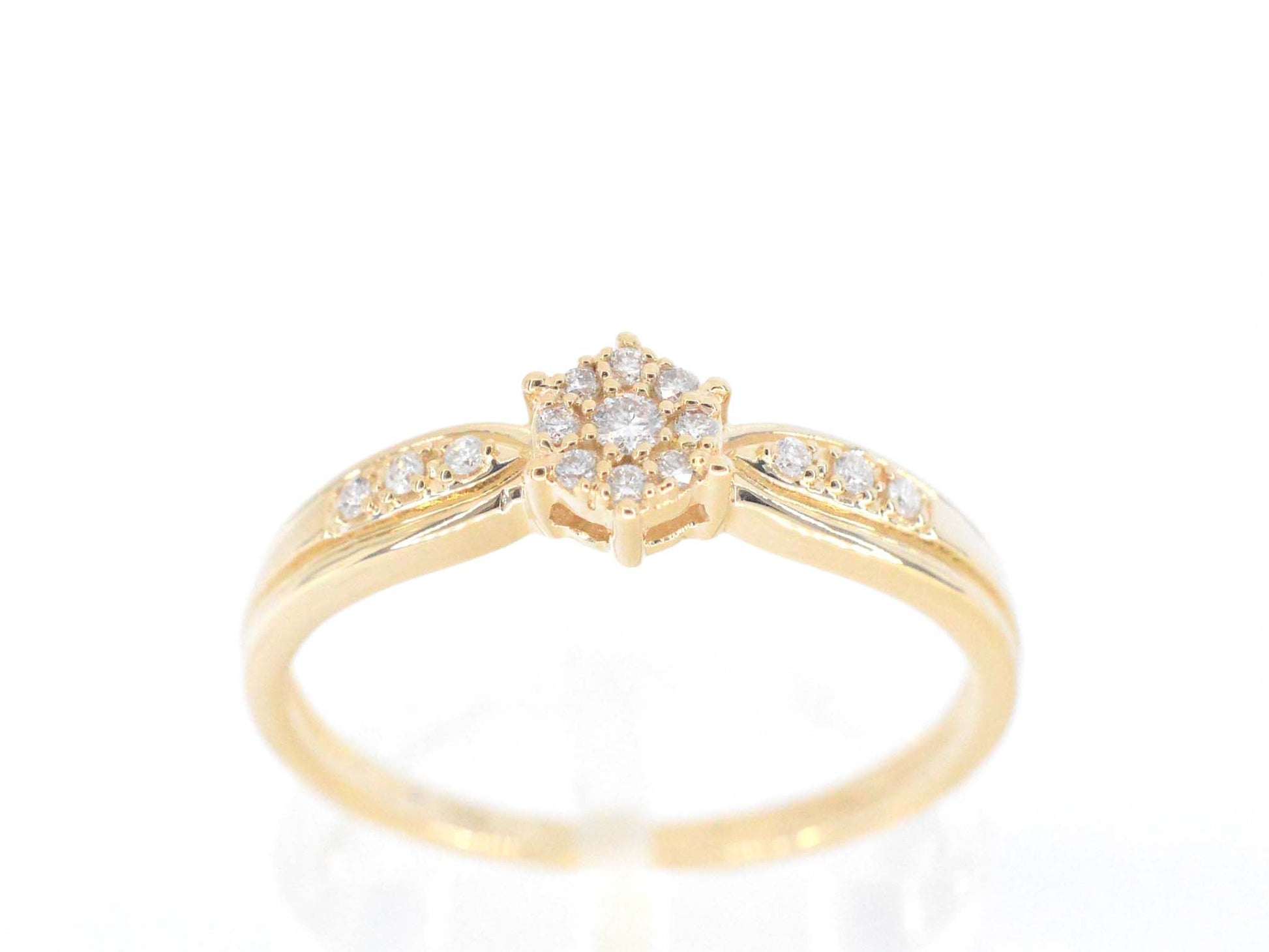 Gouden ring met diamanten