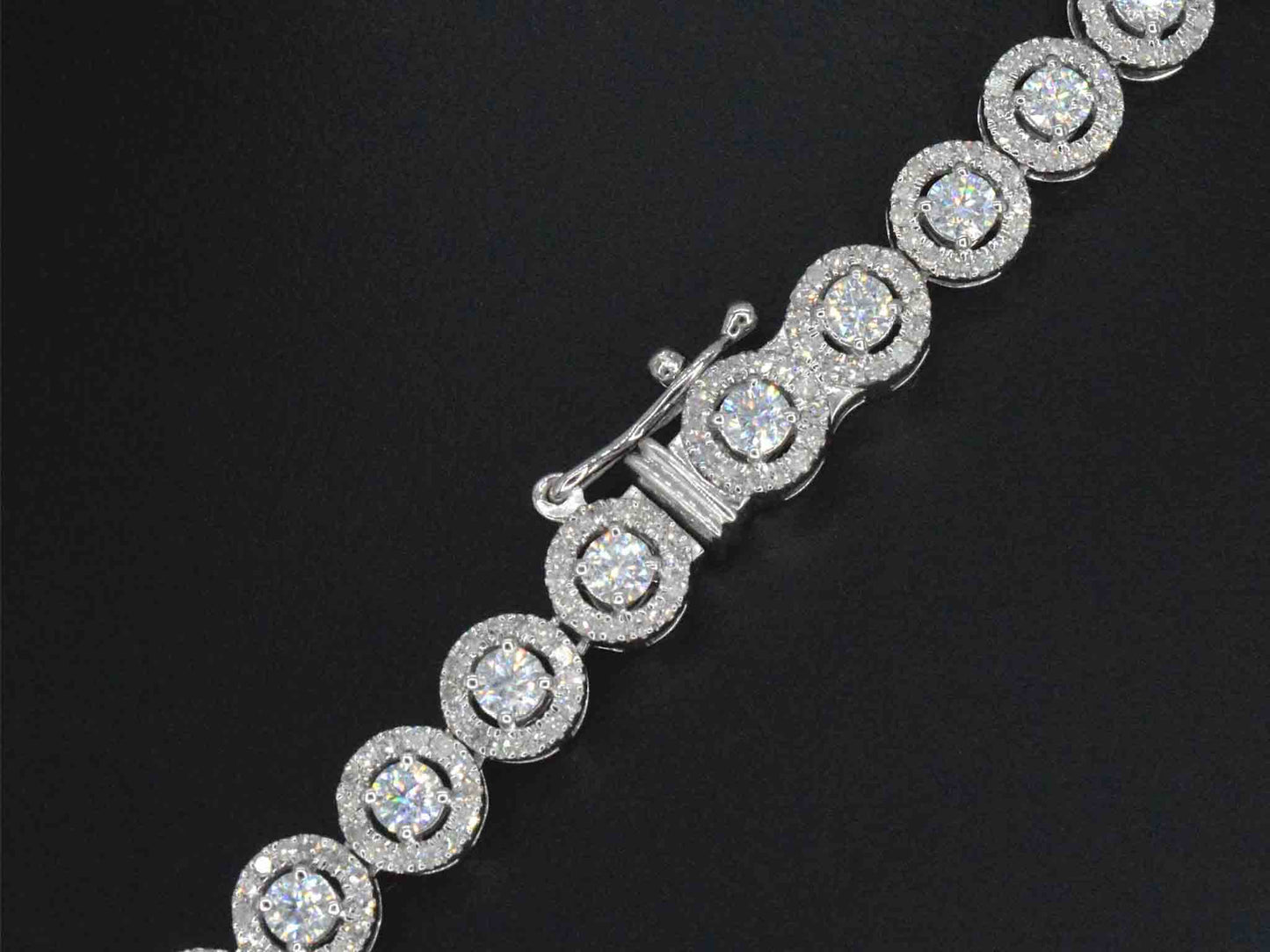 Witgouden collier met diamanten en briljanten 12.50 carat