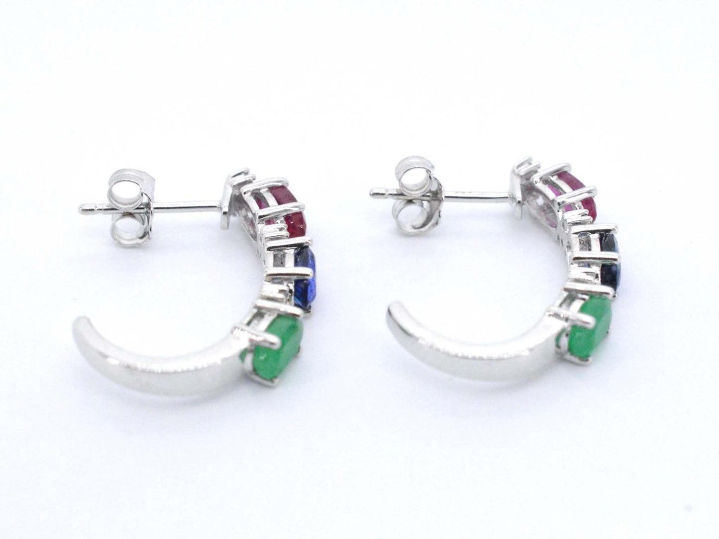 Witgouden oorbellen met multicolour edelstenen en diamant