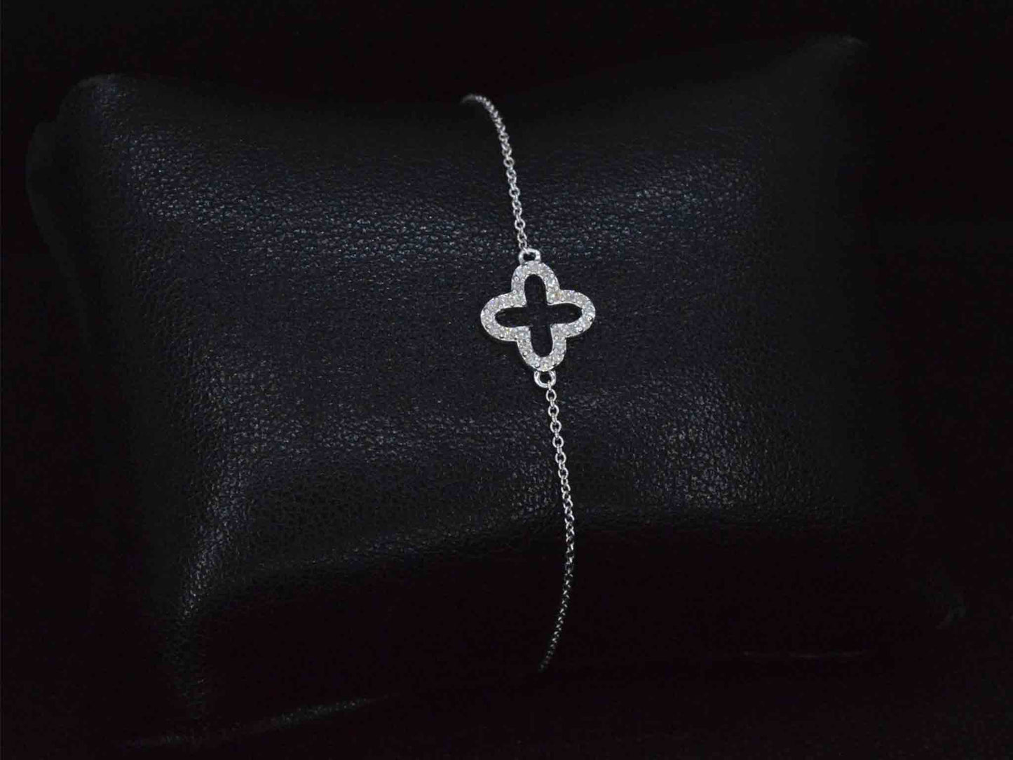 Witgouden armband met diamant
