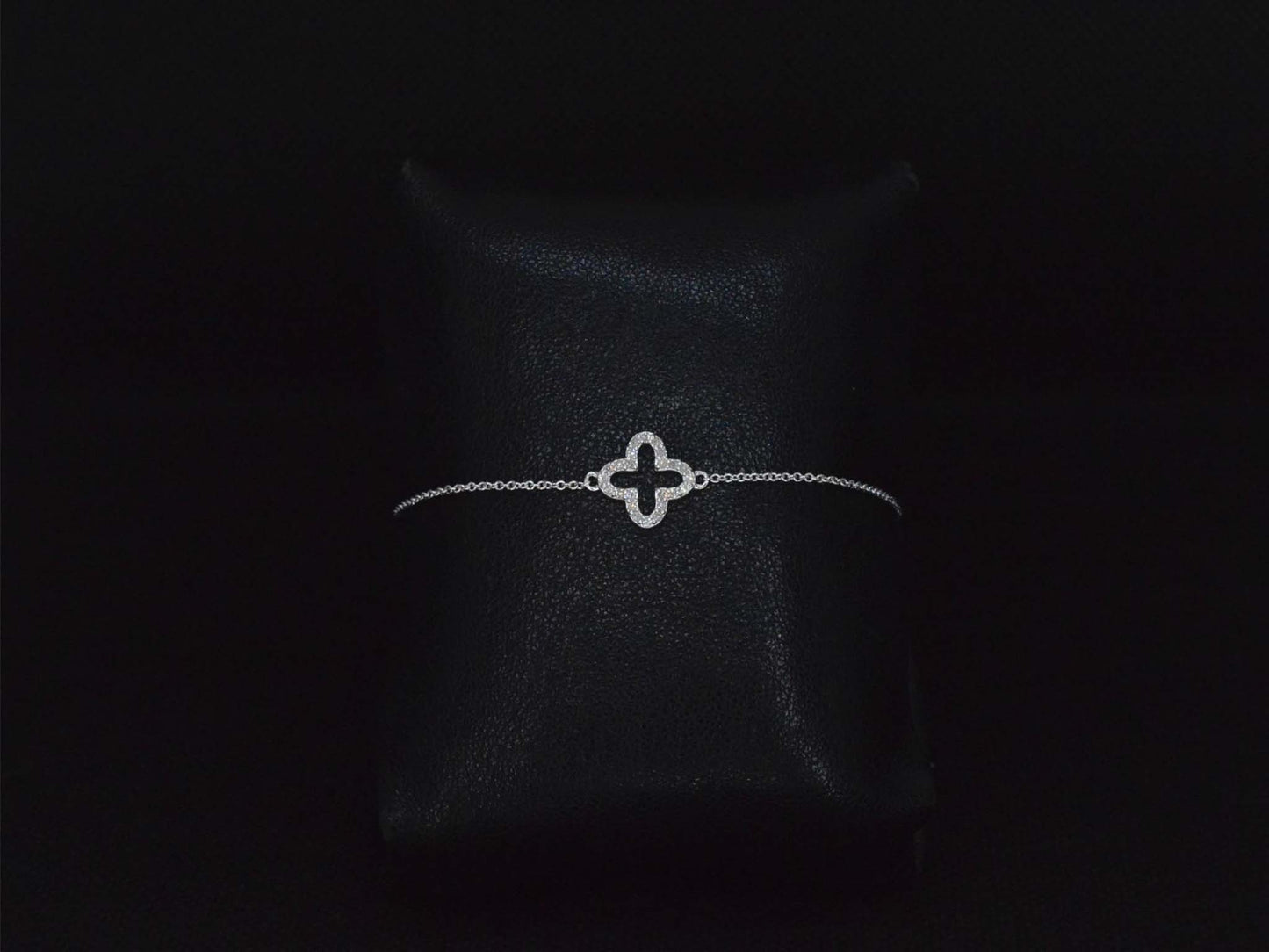 Witgouden armband met diamant