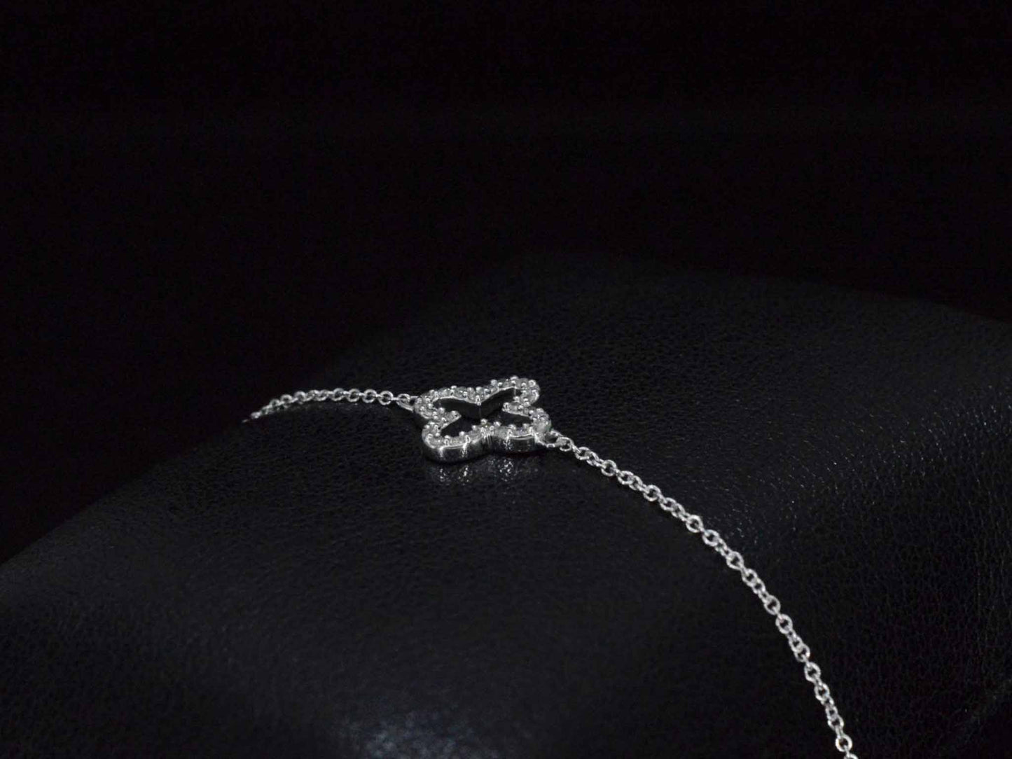Witgouden armband met diamant