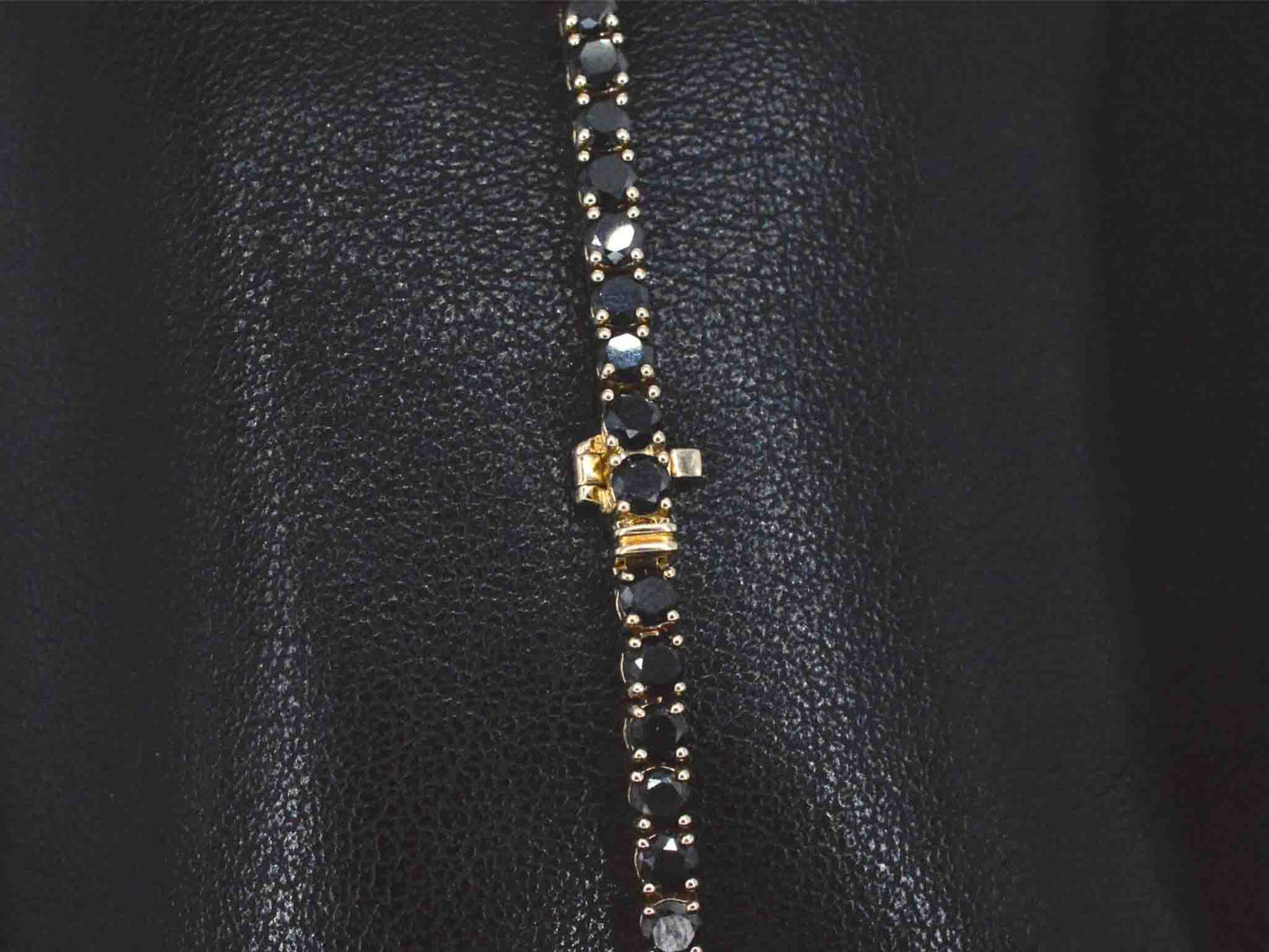 Gouden armband met 7.00 carat zwarte Briljant geslepen diamanten