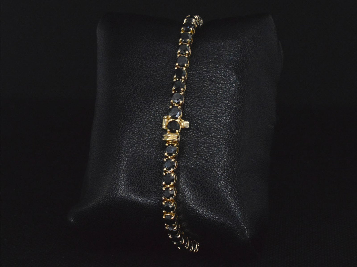 Gouden armband met 16.00 carat zwarte Briljant geslepen diamanten