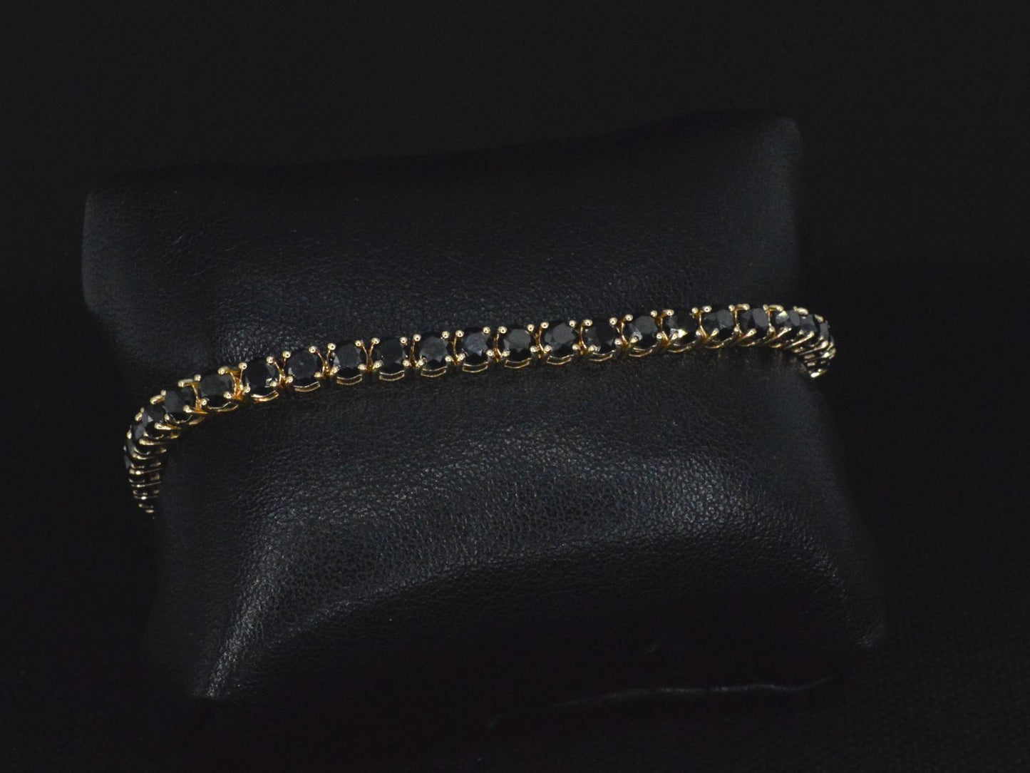 Gouden armband met 16.00 carat zwarte Briljant geslepen diamanten