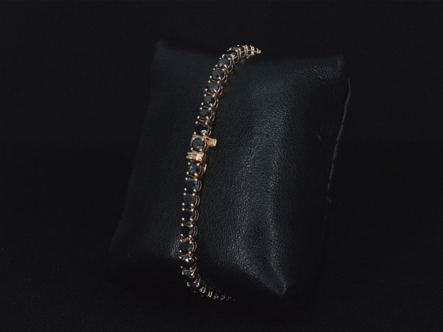 Rosegouden armband met 16.00 carat zwarte Briljant geslepen diamanten