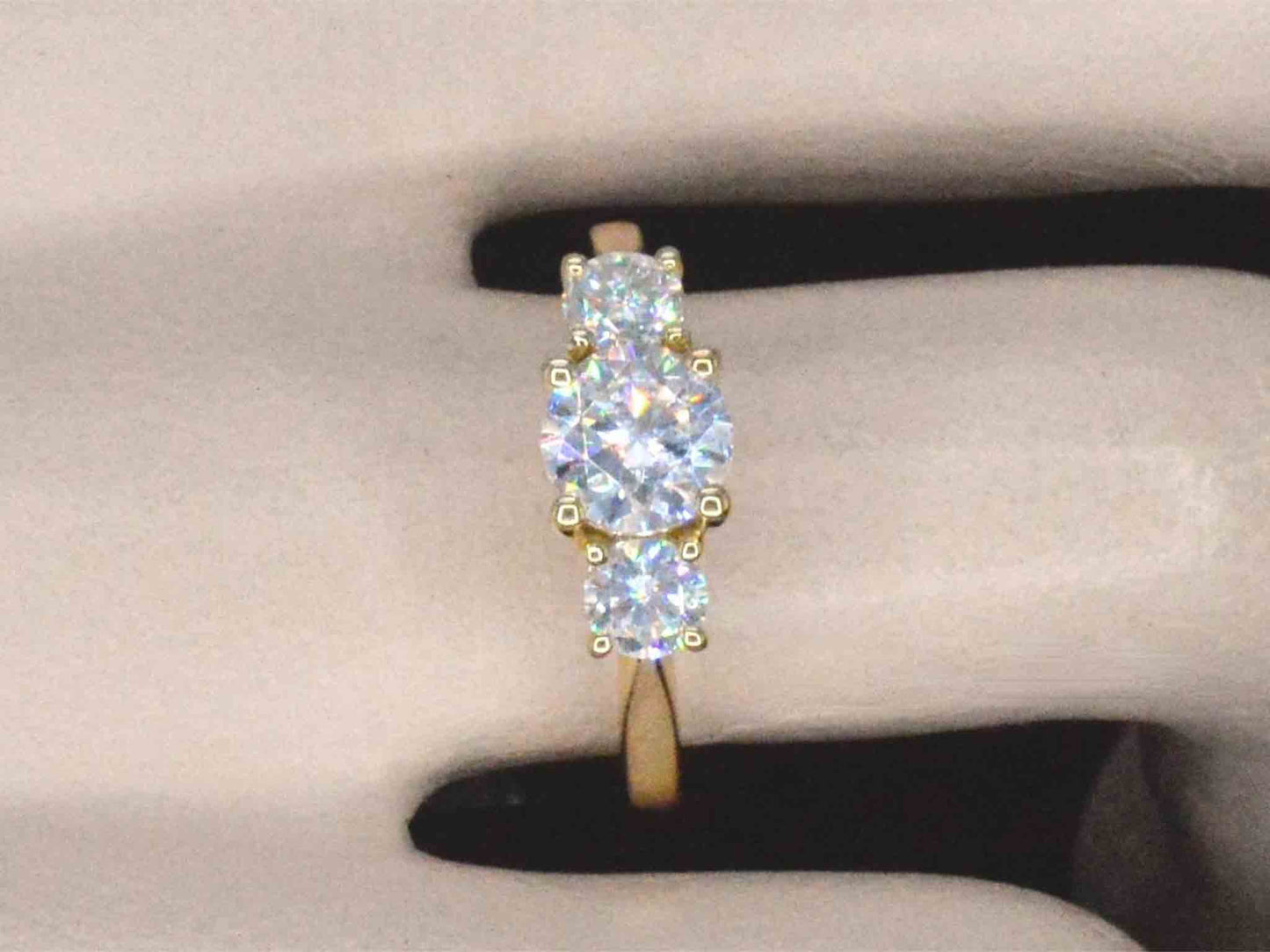 Gouden trinity ring met 1.40 carat briljanten