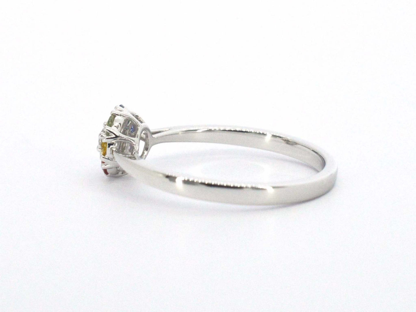 Witgouden ring met diamant en saffieren