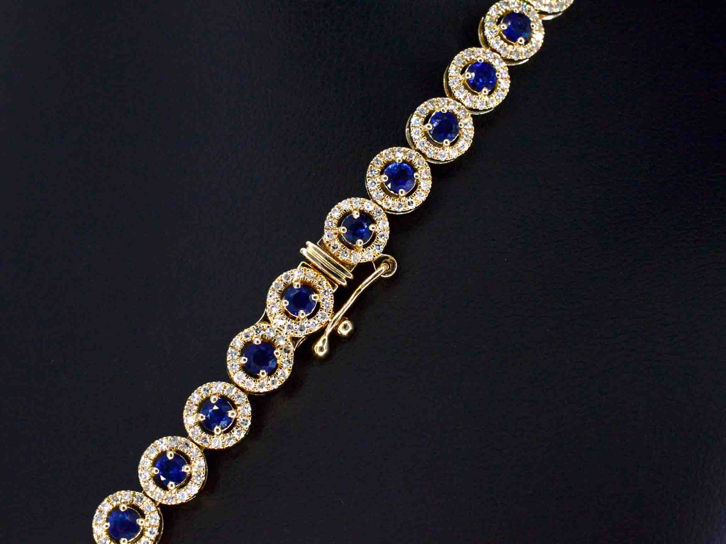 Gouden collier volledig met witte diamanten en saffieren 17.00 carat