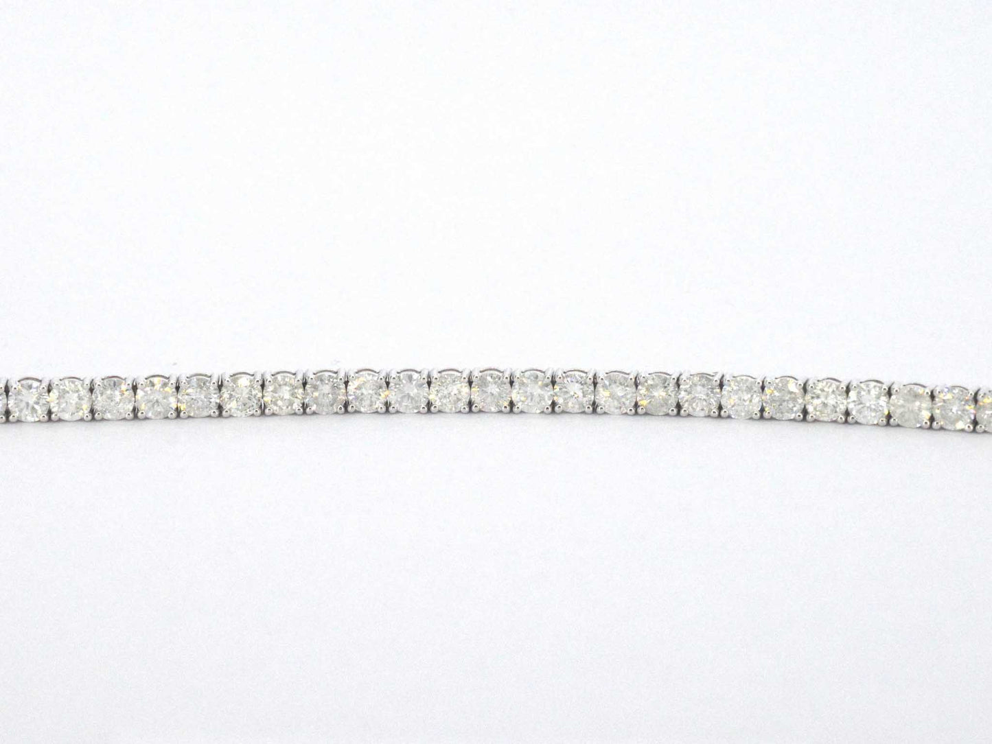 Witgouden armband met diamanten 6.50 carat