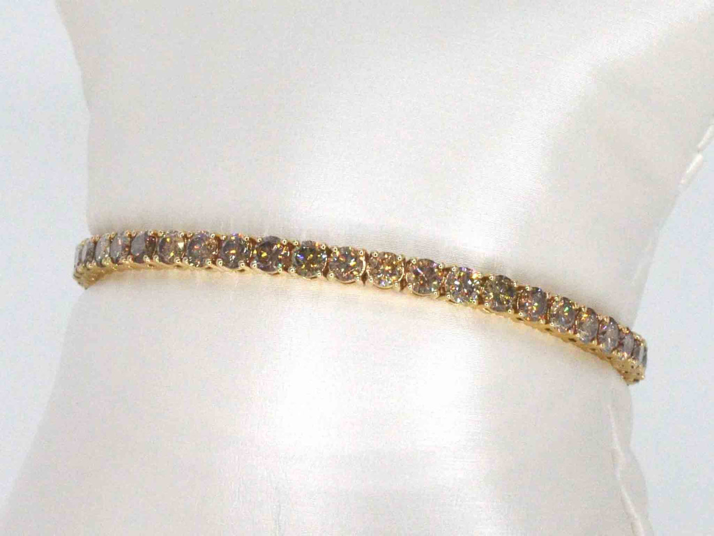 Gouden armband met diamanten 10.00 carat