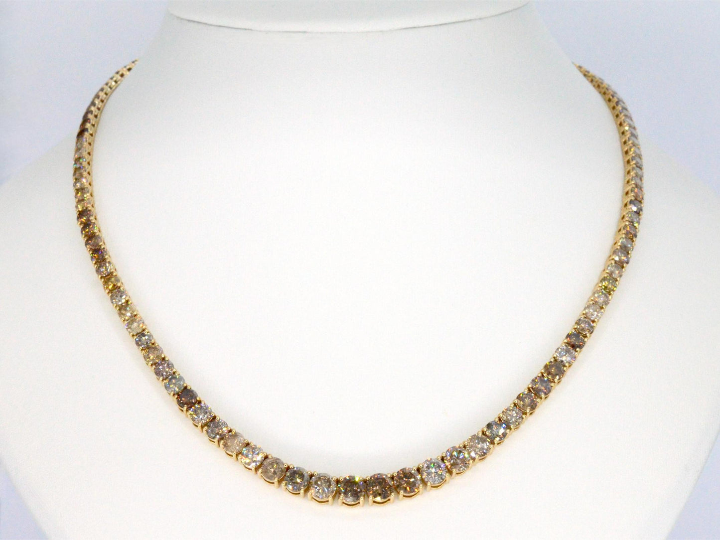 Gouden tennis collier met champagne en cognac diamanten