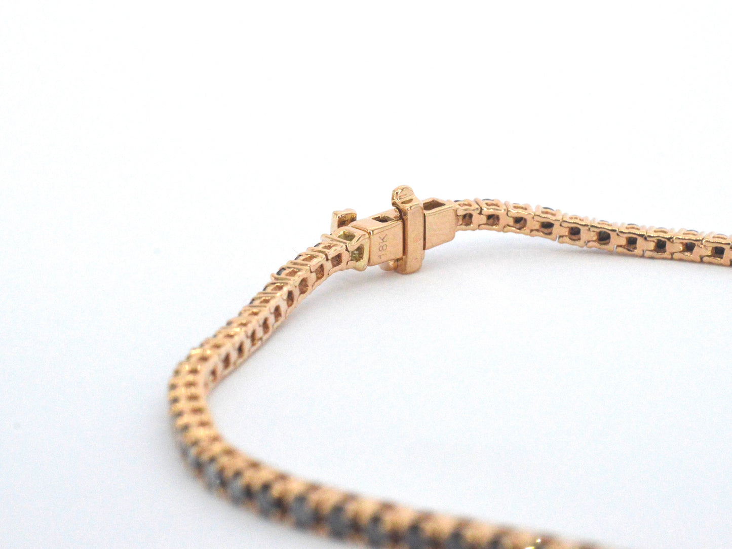 Rosegouden tennisarmband met 2.80 carat aan zwarte diamanten