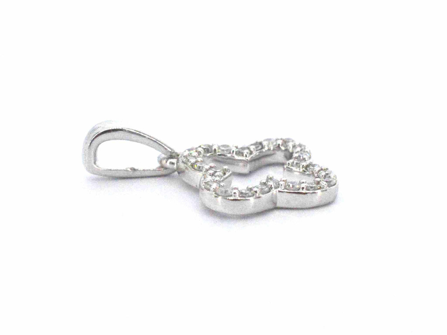 Witgouden hanger in klaver vier vorm met diamanten