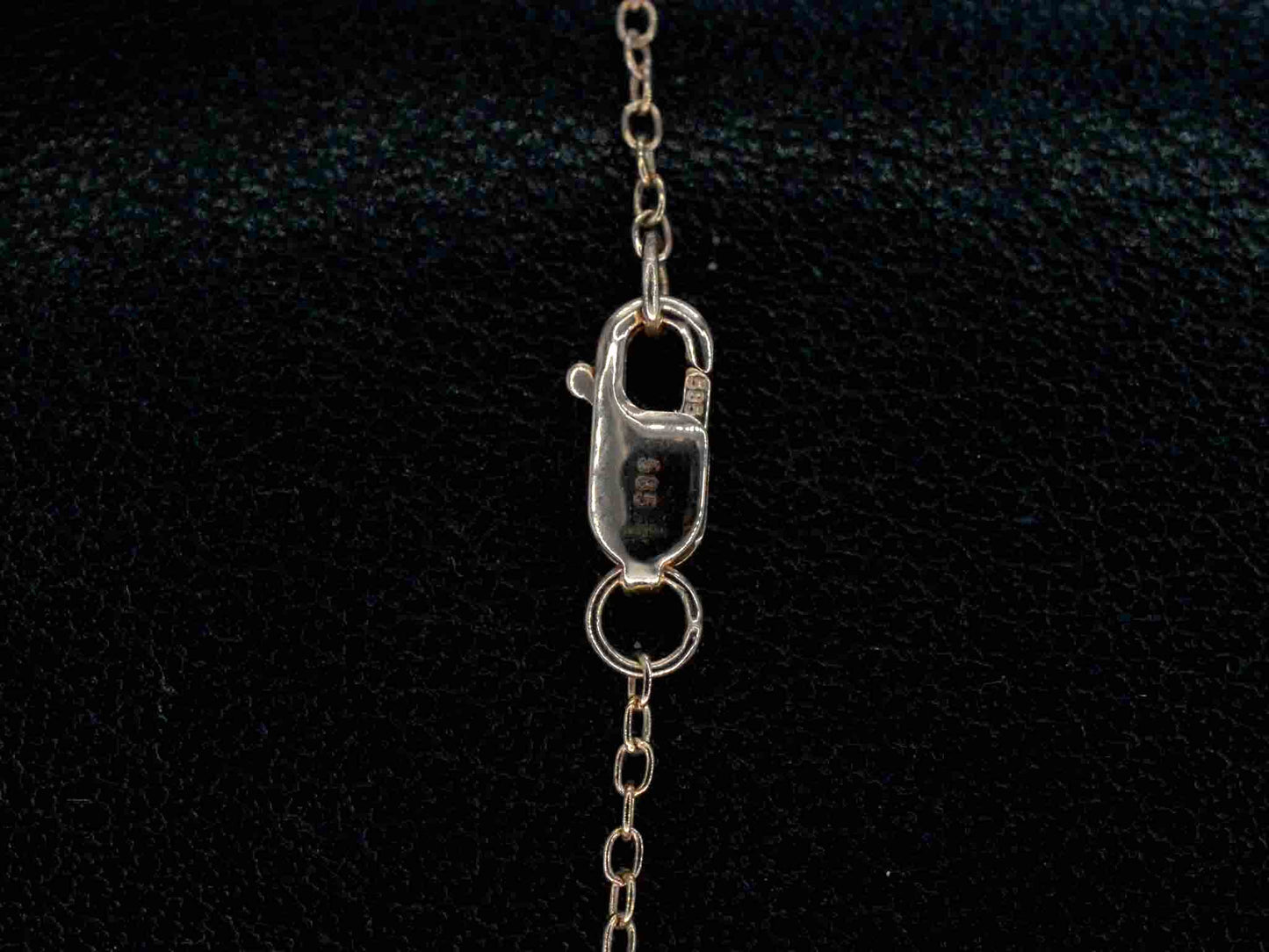 Rosegouden armband in klaver vier vorm met diamanten