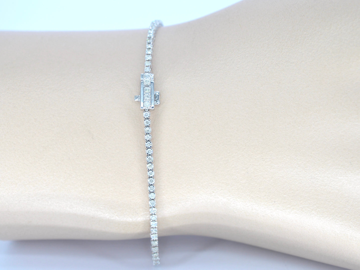 Witgouden tennisarmband met diamanten 1.00 carat