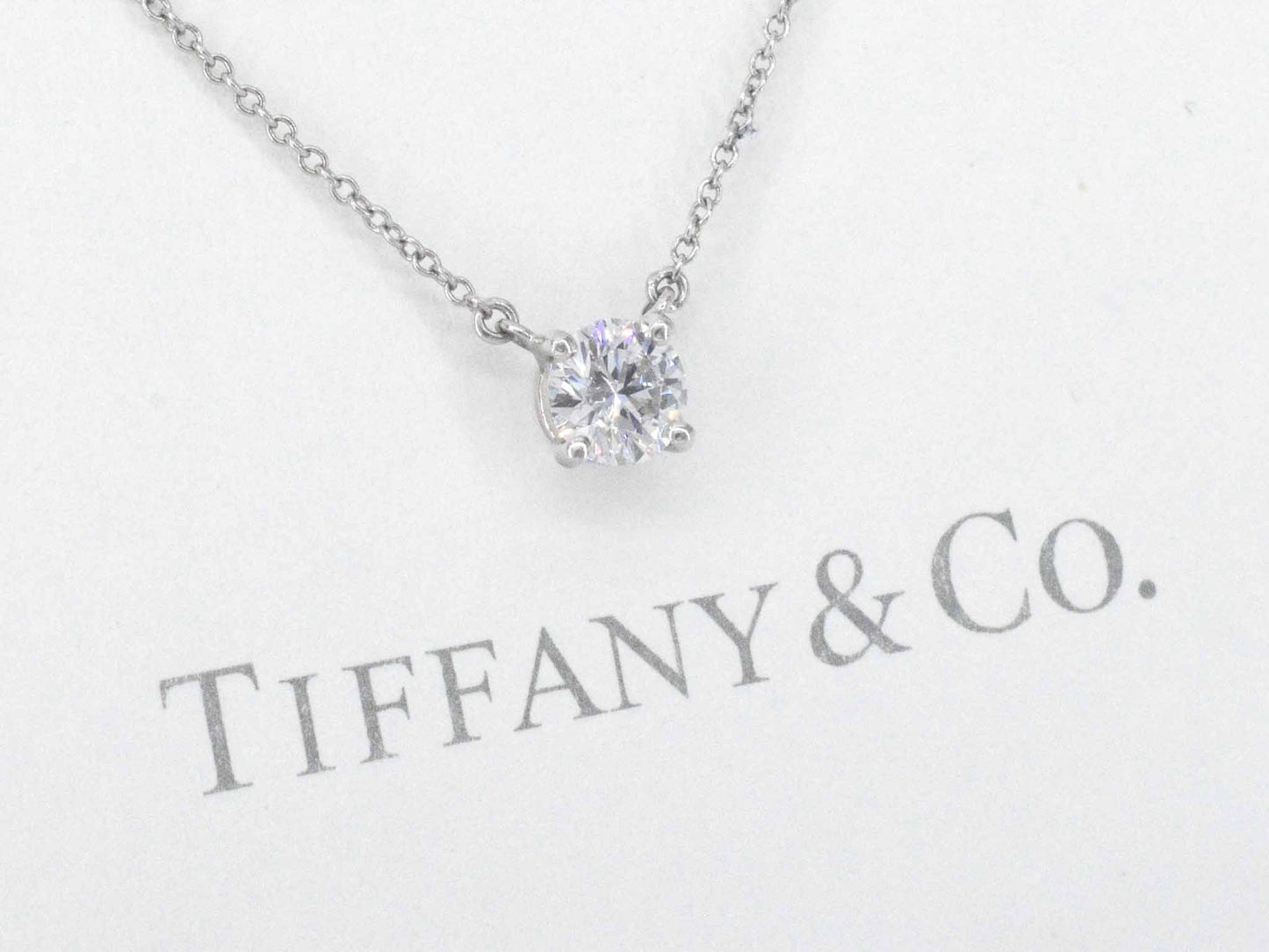 Tiffany & Co - Platina solitaire halscollier met een natuurlijke diamant 5194-7