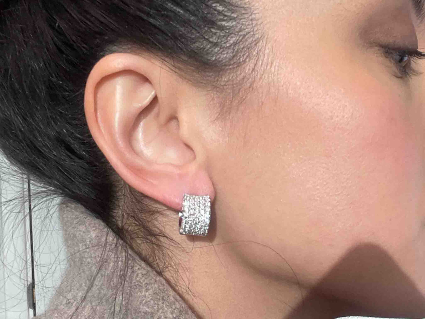 Witgouden oorbellen met diamanten 6100-1