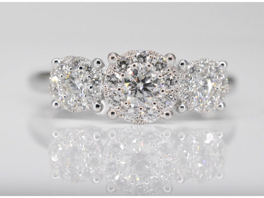 ring met drie chatons van diamanten 0.75 carat