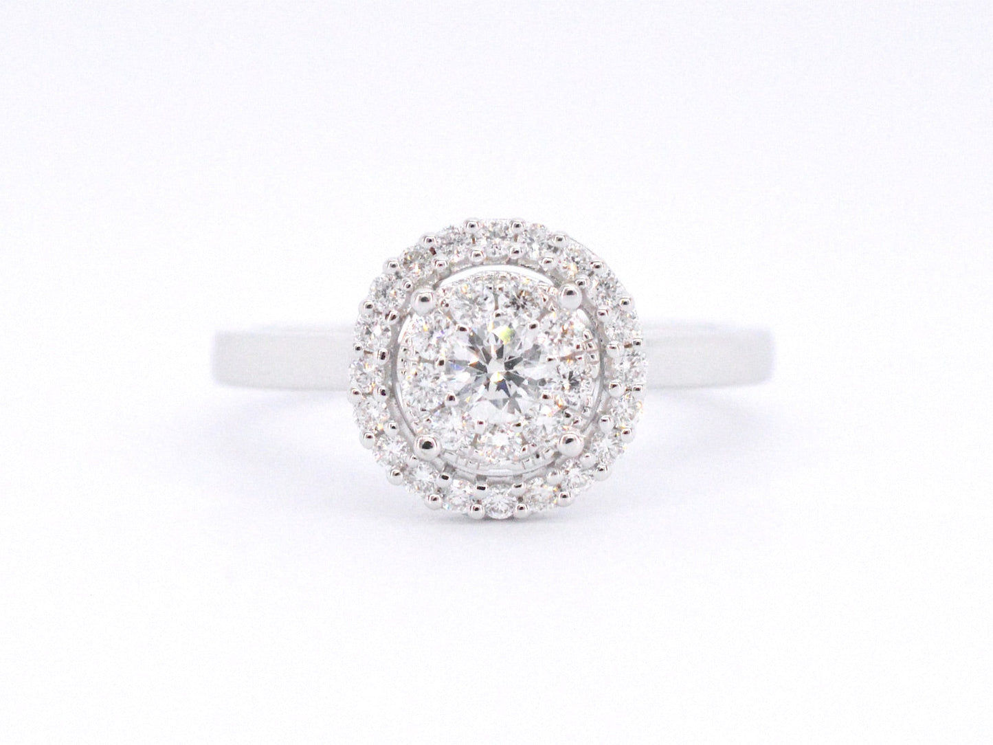 Witgouden entourage ring vol gezet met diamanten