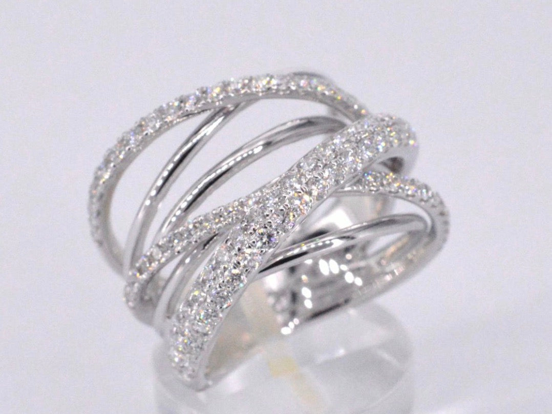White gold design ring with diamonds