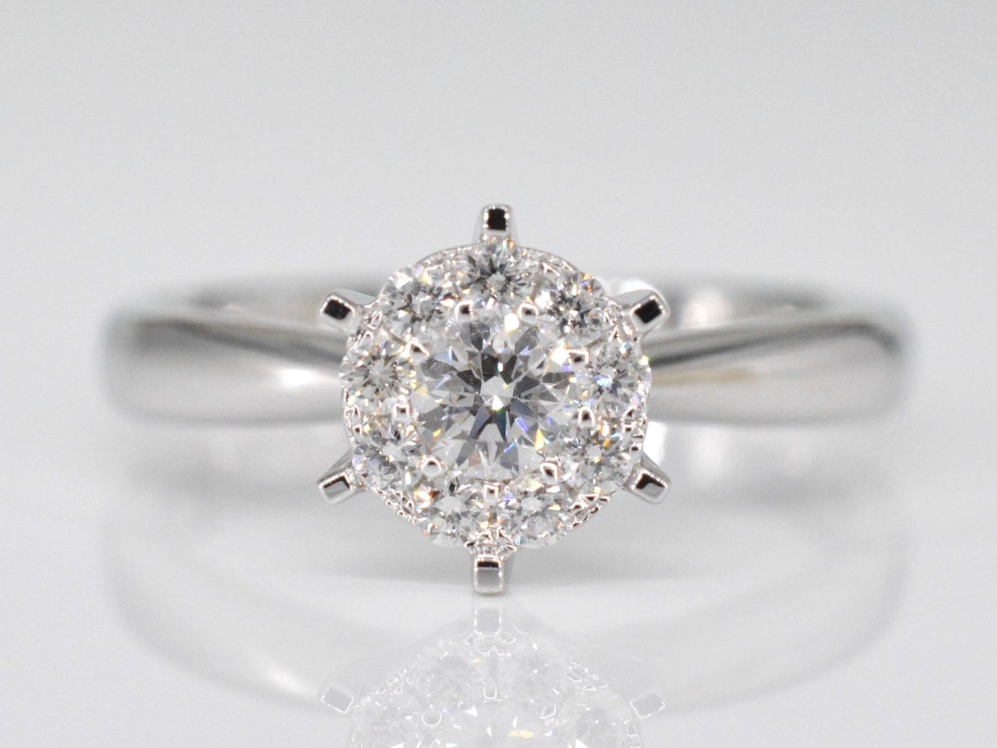 Witgouden solitaire ring met diamanten