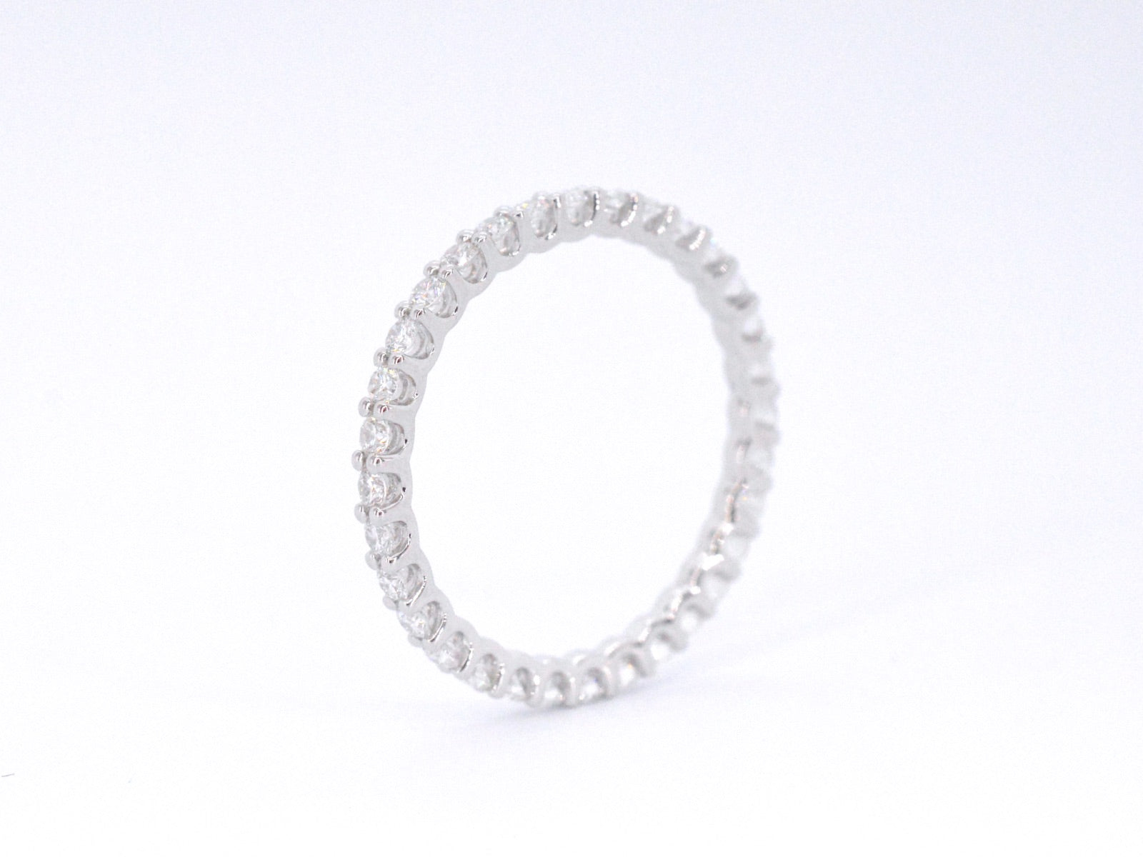 Witgouden alliance ring met briljant geslepen diamant 1040-4