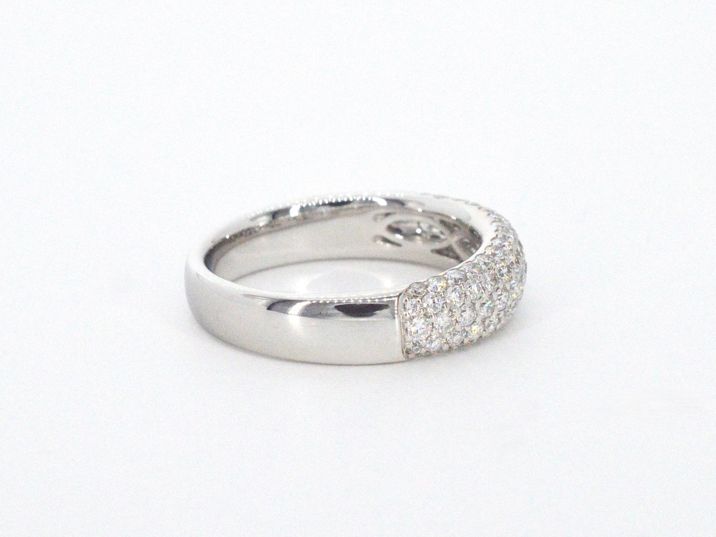 White gold pave ring with 0.90 carat diamonds