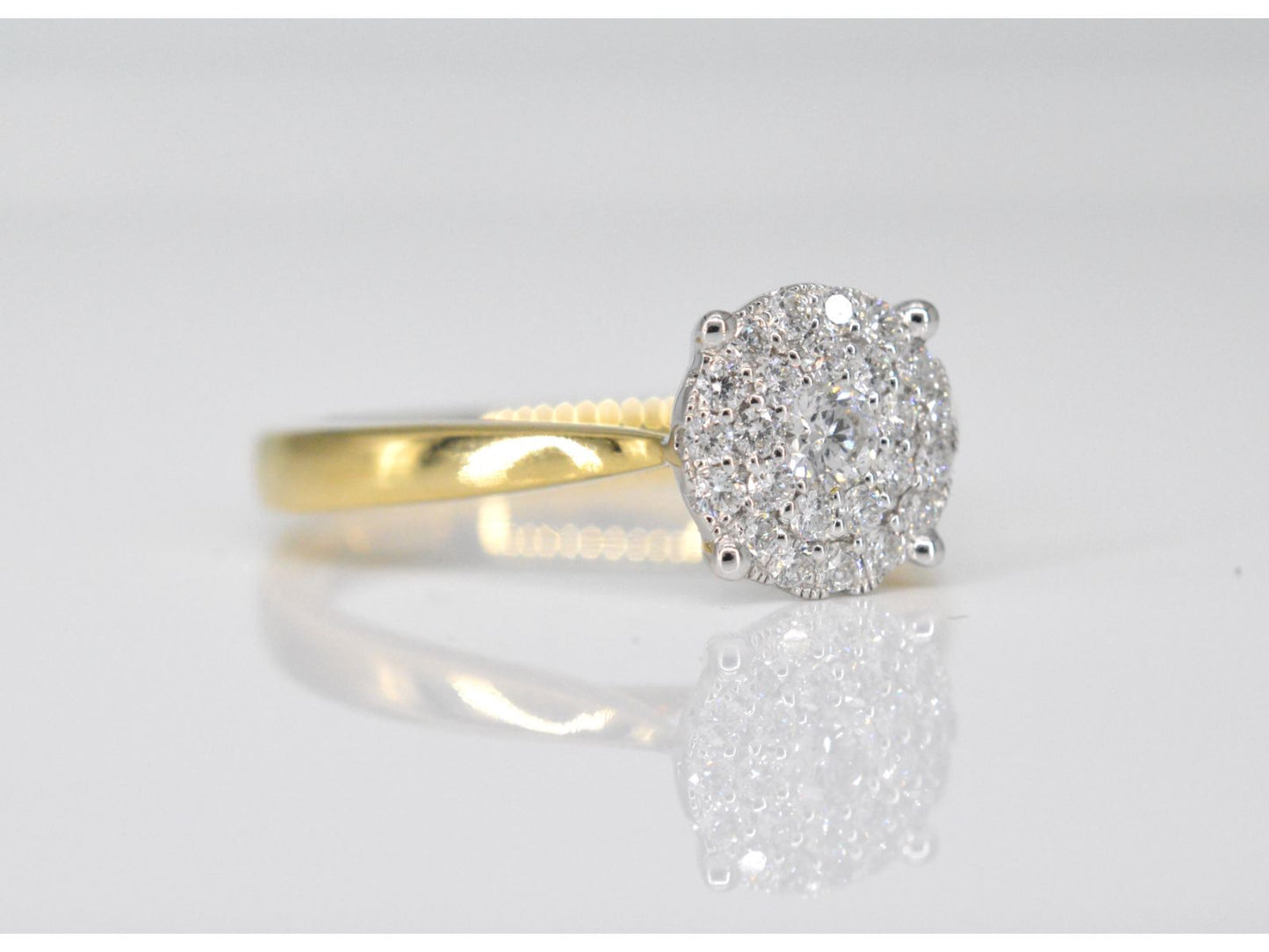 Gouden ring met diamanten 1060-1