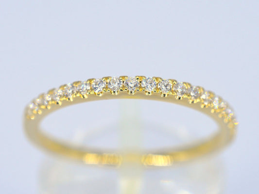 Gouden rijring met briljant geslepen diamant